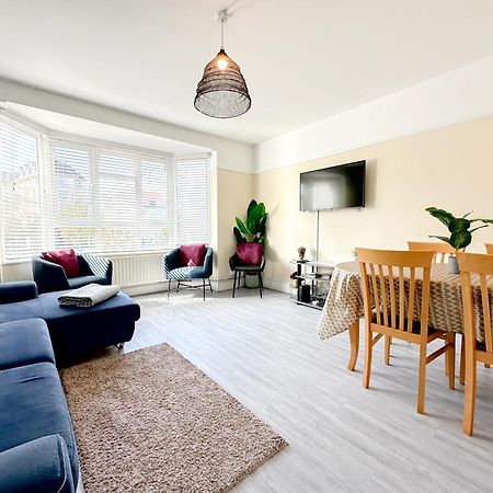 Bournemouth 3 Bedroom - Parking 외부 사진